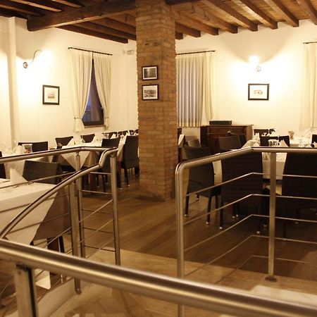 Hotel La Vecchia Reggio Реджо-нель-Емілія Екстер'єр фото