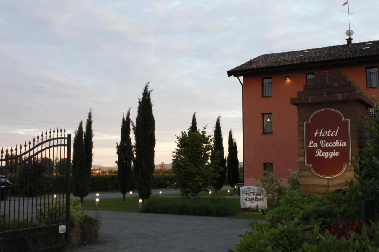 Hotel La Vecchia Reggio Реджо-нель-Емілія Екстер'єр фото