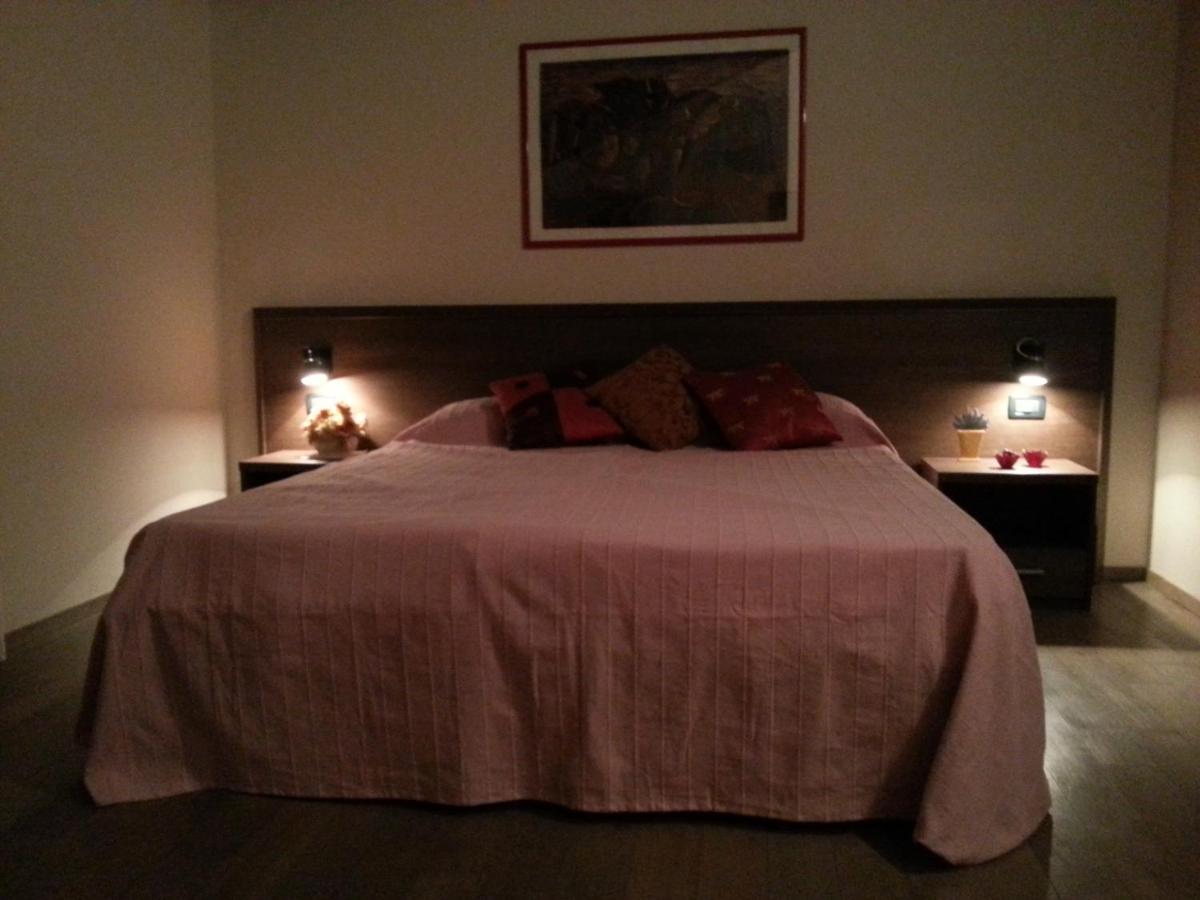 Hotel La Vecchia Reggio Реджо-нель-Емілія Номер фото