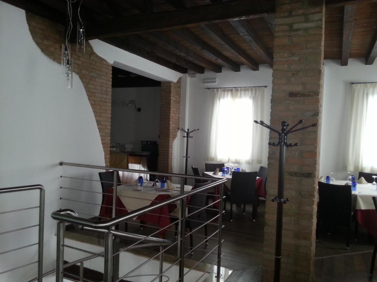 Hotel La Vecchia Reggio Реджо-нель-Емілія Екстер'єр фото