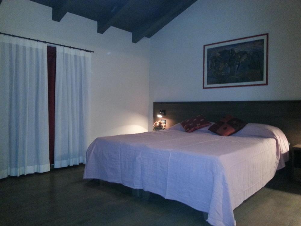 Hotel La Vecchia Reggio Реджо-нель-Емілія Екстер'єр фото